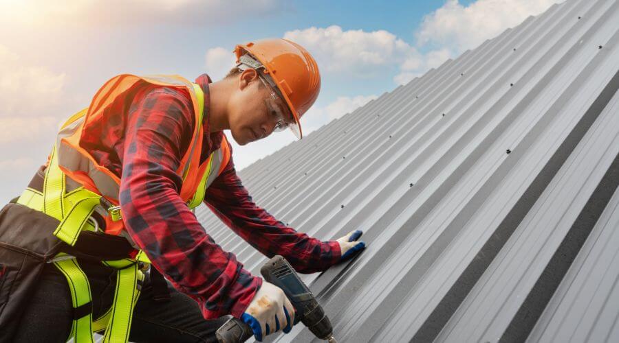 Professional metal roof installation in Howard City, MI